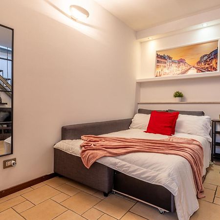 Romantic Suite Navigli - 15Min Duomo - Free Parking Мілан Екстер'єр фото