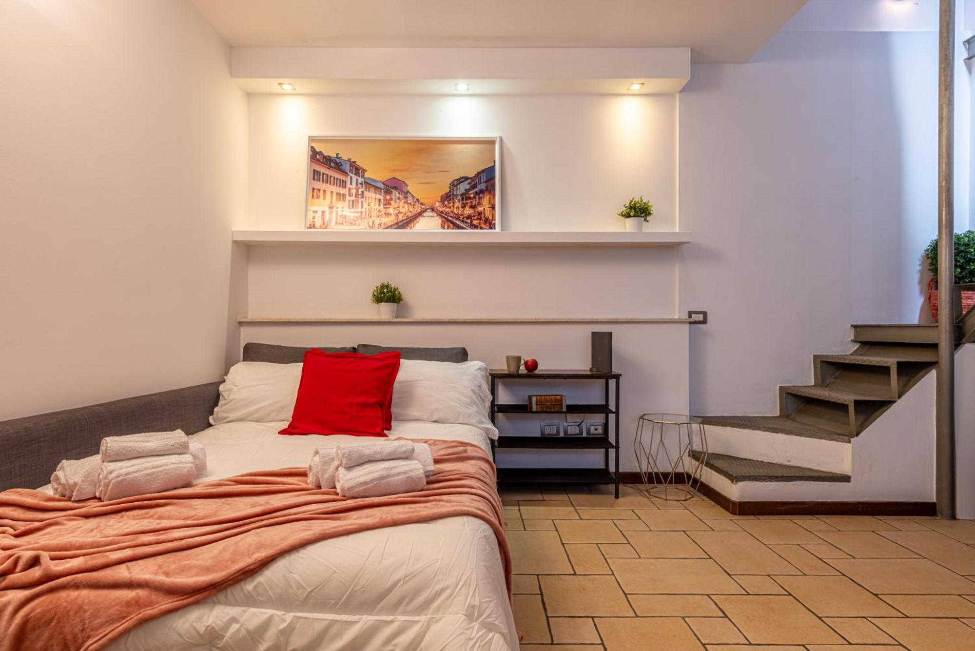 Romantic Suite Navigli - 15Min Duomo - Free Parking Мілан Екстер'єр фото