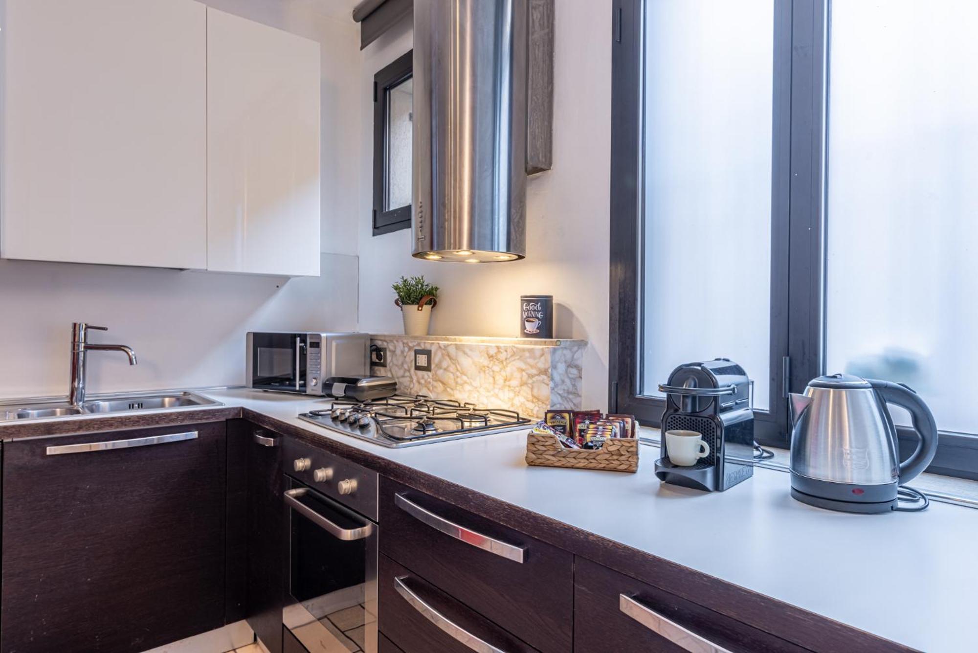 Romantic Suite Navigli - 15Min Duomo - Free Parking Мілан Екстер'єр фото