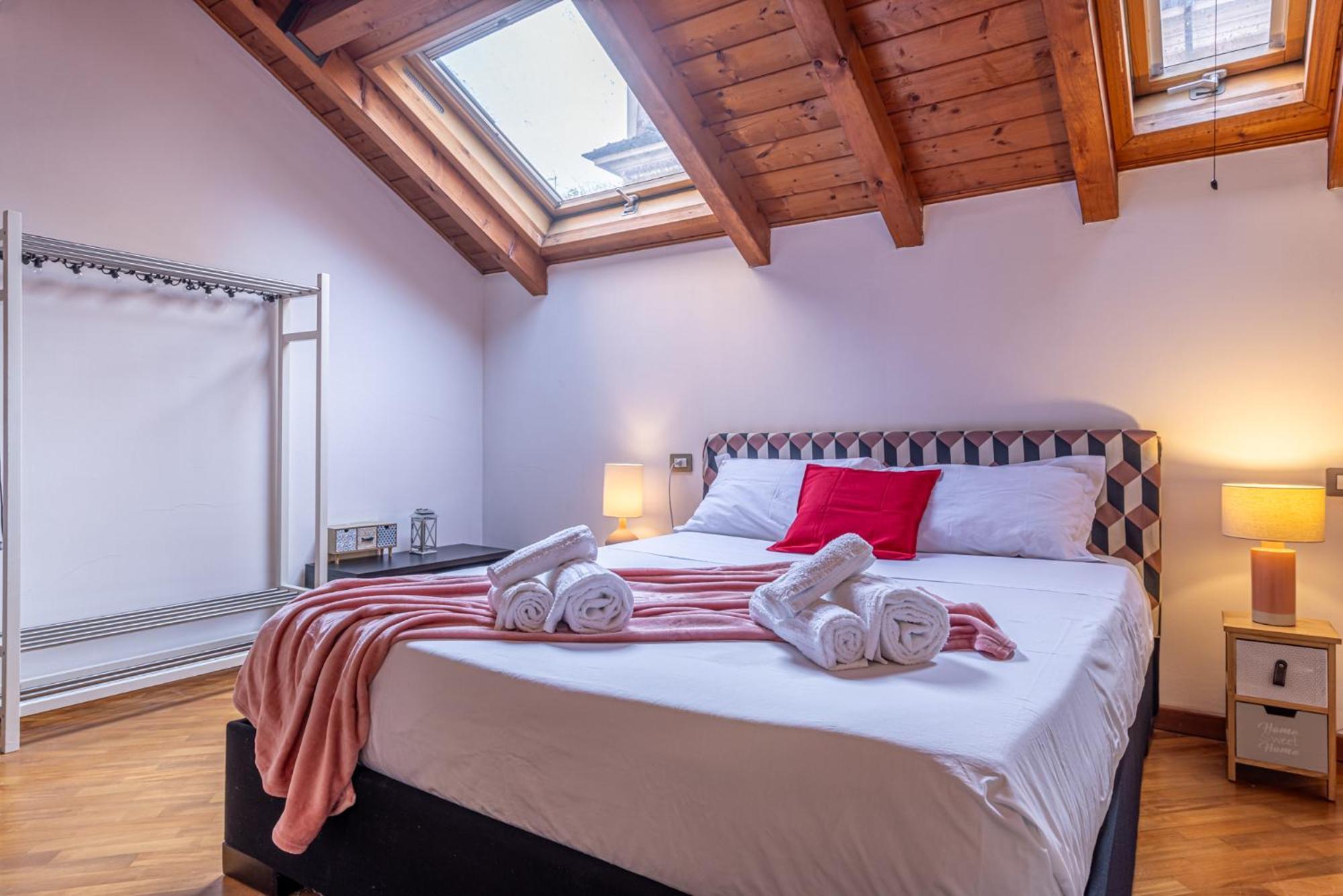 Romantic Suite Navigli - 15Min Duomo - Free Parking Мілан Екстер'єр фото