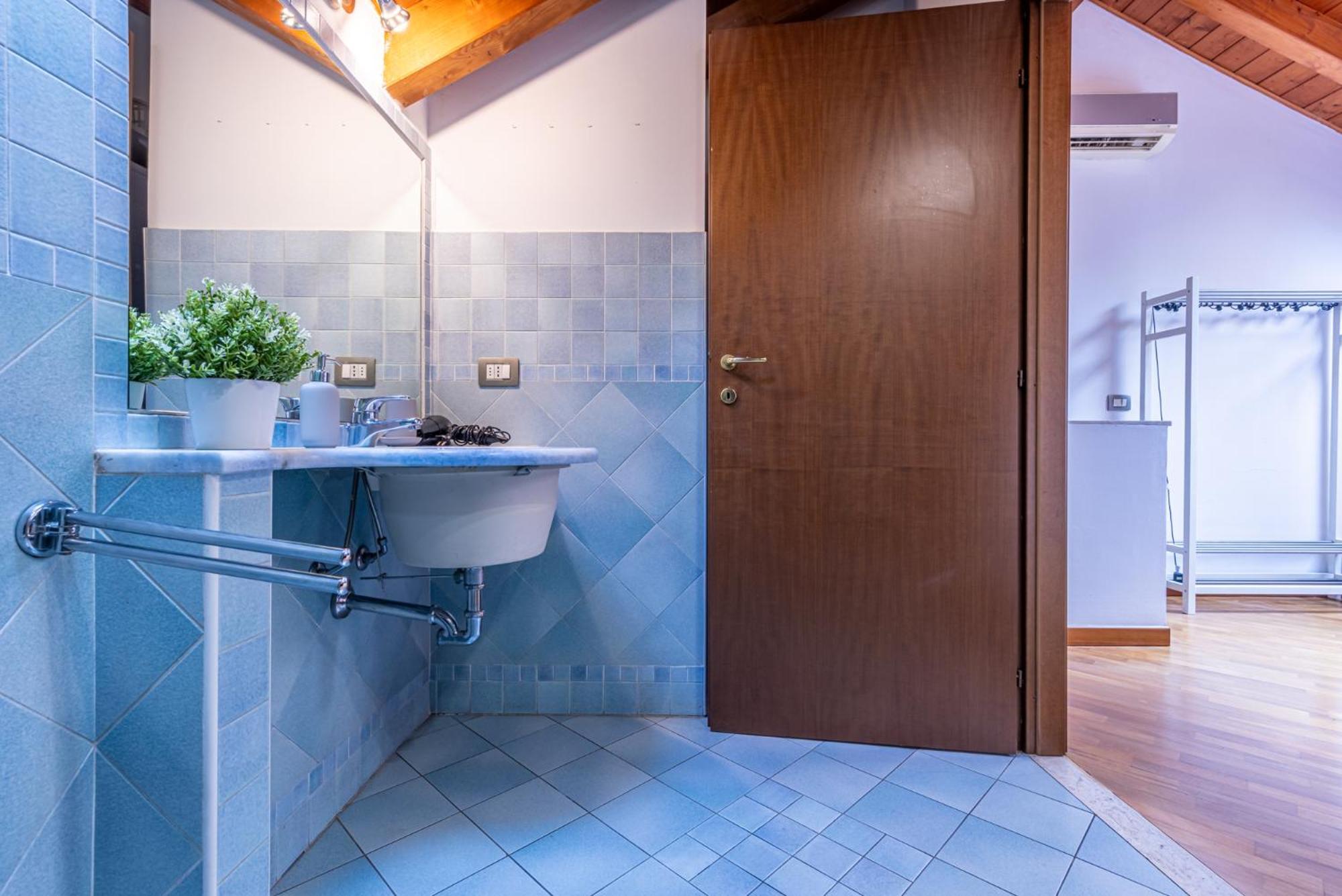 Romantic Suite Navigli - 15Min Duomo - Free Parking Мілан Екстер'єр фото